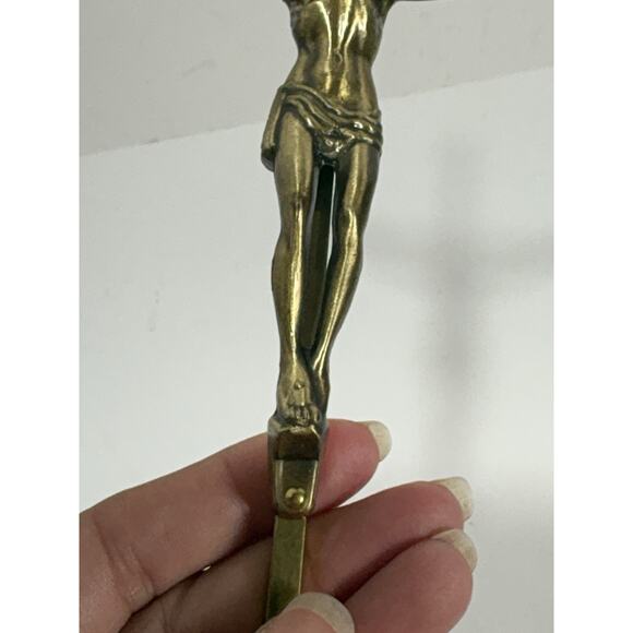Vintage Jesus On Cross Crucifix Wall Hanging Religious 10” INRI Brass Gold Tone - Picture 8 of 9